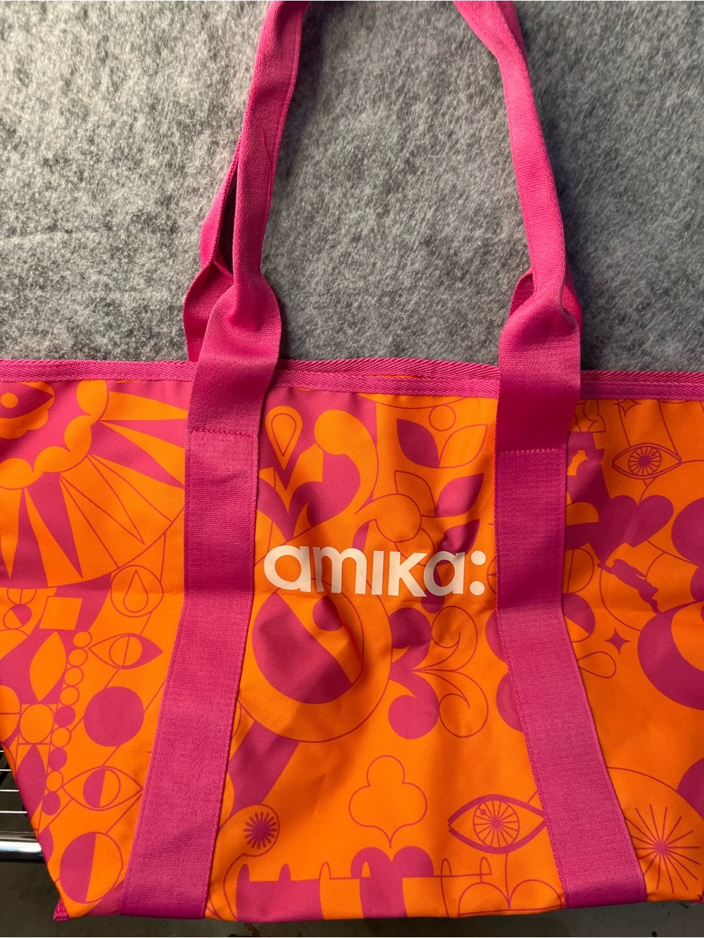 Amika tote bag